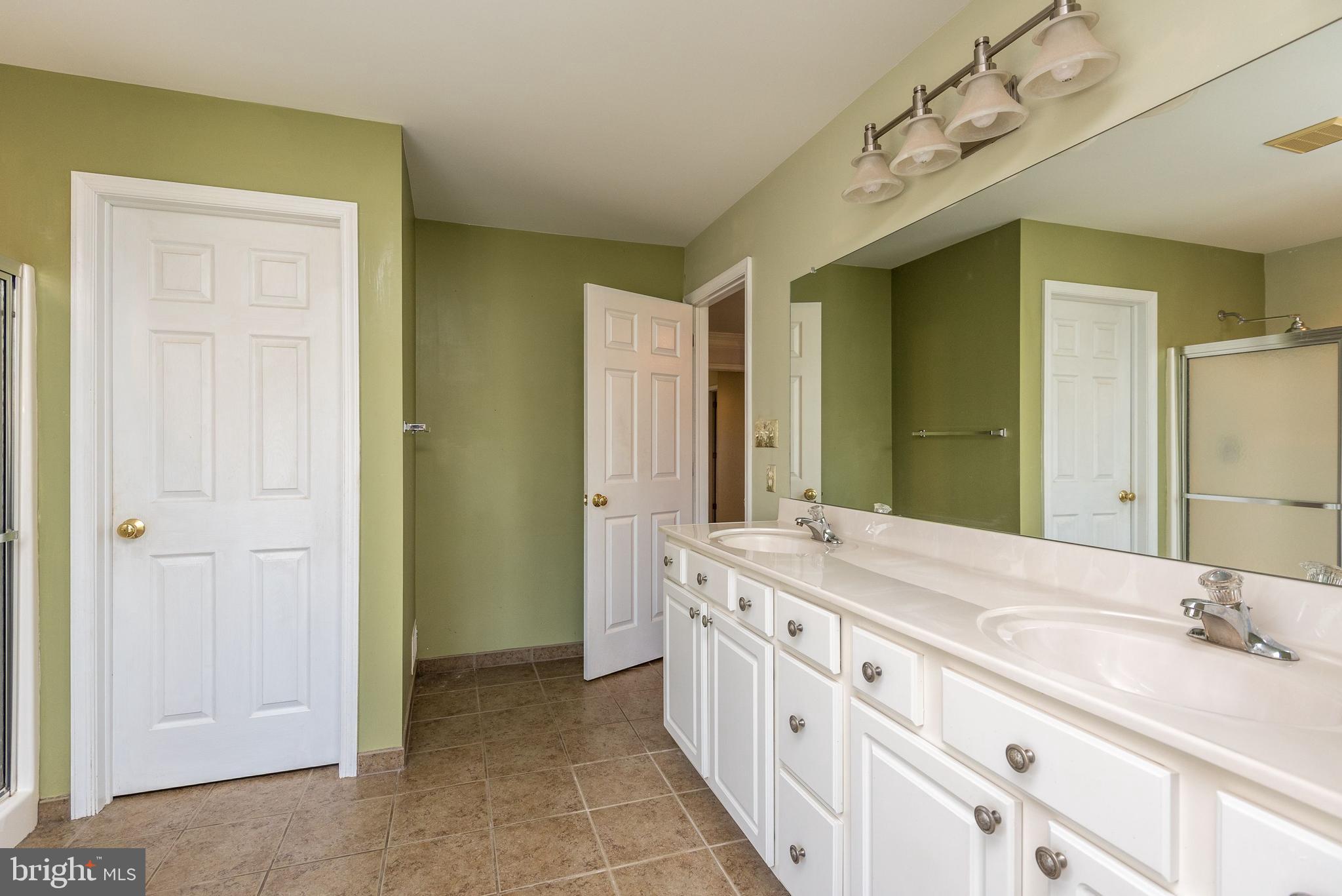 1997 Knight Road Green Lane, PA 18054 - Photo 58 of 94 Gallery Image 58