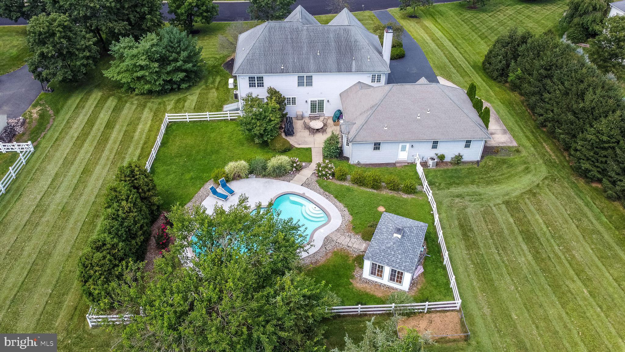 1997 Knight Road Green Lane, PA 18054 - Photo 7 of 94 Gallery Image 7