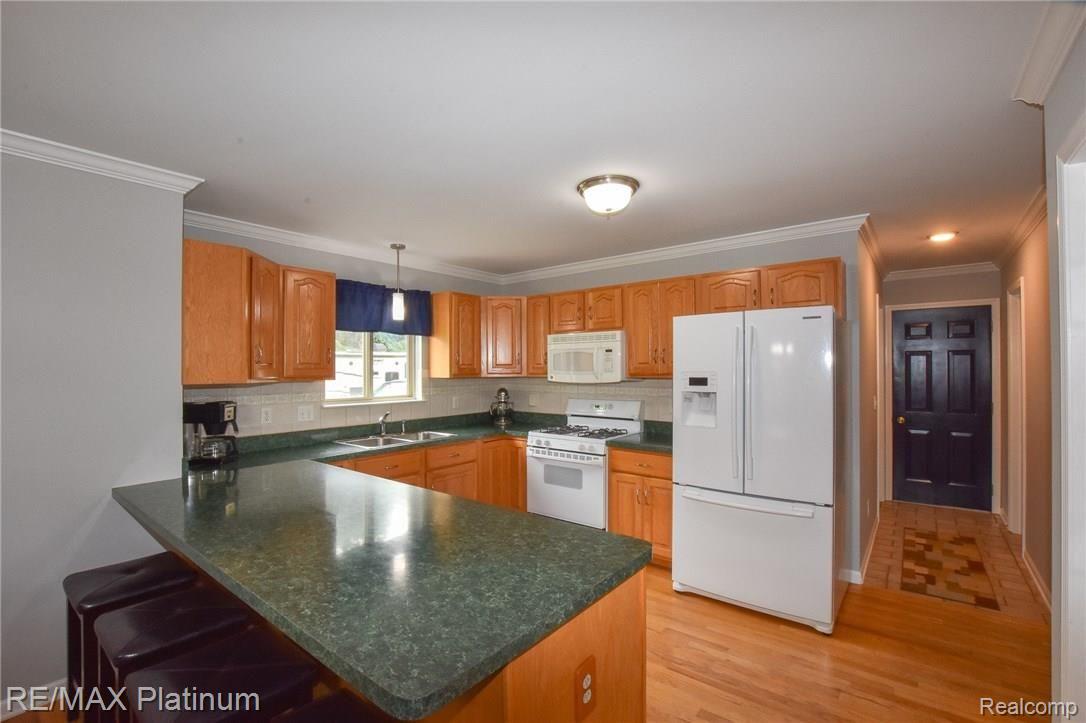 8443 Bergin Road Howell, MI 48843 - Photo 15 of 39 DSC_5597.jpg