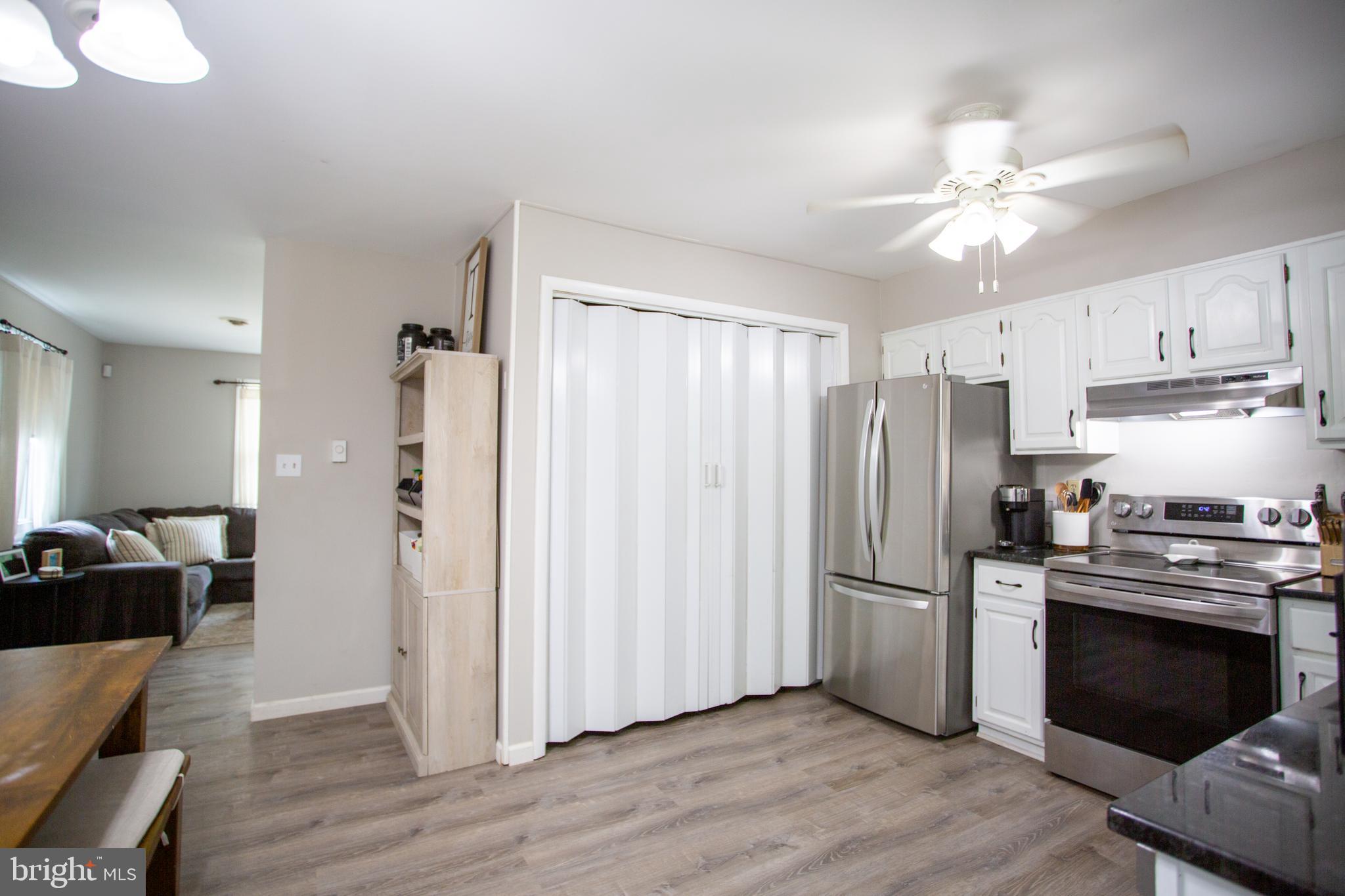 5649 Shady Side Road Churchton, MD 20733 - Photo 12 of 36