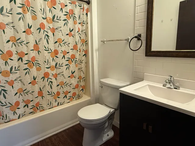 $1,400 | 1020 9th Street, Harvard, IL 60033