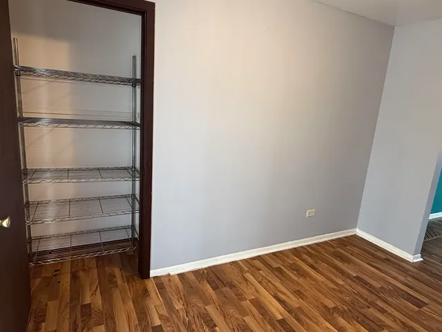 $1,400 | 1020 9th Street, Harvard, IL 60033