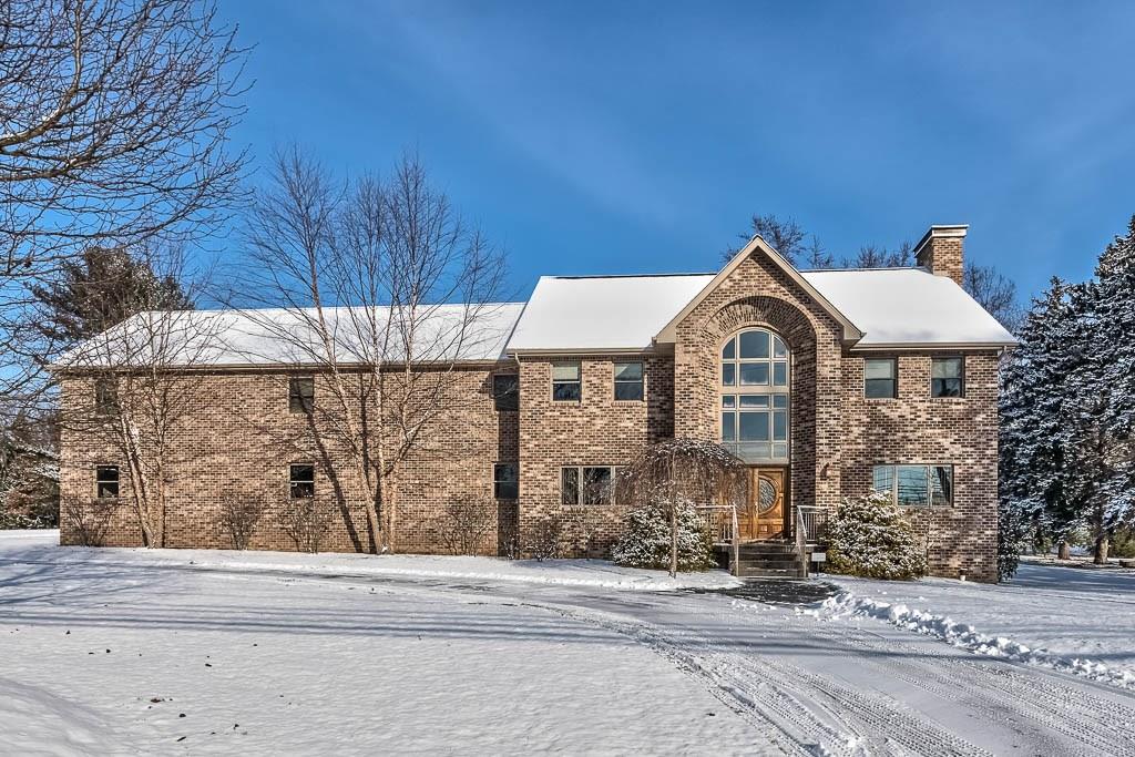 645 Field Club Road Pittsburgh, PA 15238 - Photo 1 of 25 Welcome to this custom built home in award winning Fox Chapel School District! Exquisite, expansive and ready for you to move in! Luxurious finishes, tasteful appointments and elegant finishes throughout.