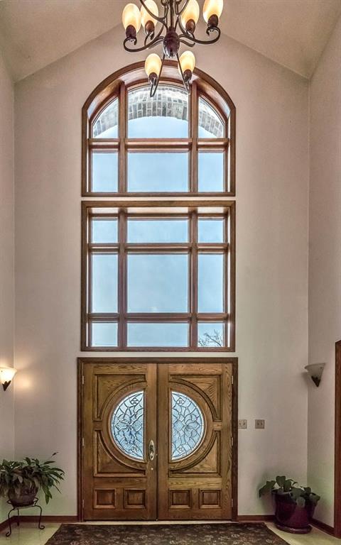 645 Field Club Road Pittsburgh, PA 15238 - Photo 2 of 25 The elegance begins as you enter in the foyer with vaulted ceilings and marble flooring.