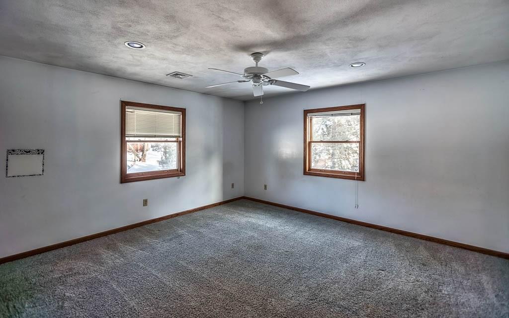 645 Field Club Road Pittsburgh, PA 15238 - Photo 19 of 25 The third bedroom is an inviting space with neutral, tasteful colors.