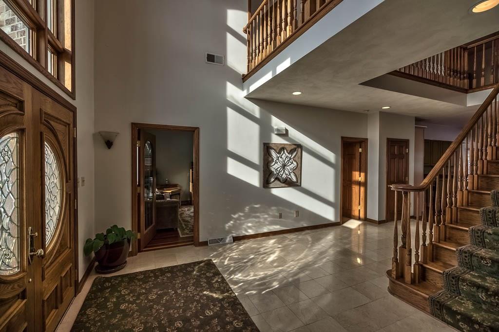 645 Field Club Road Pittsburgh, PA 15238 - Photo 3 of 25 An exciting entrance inviting you to explore this exceptional property.