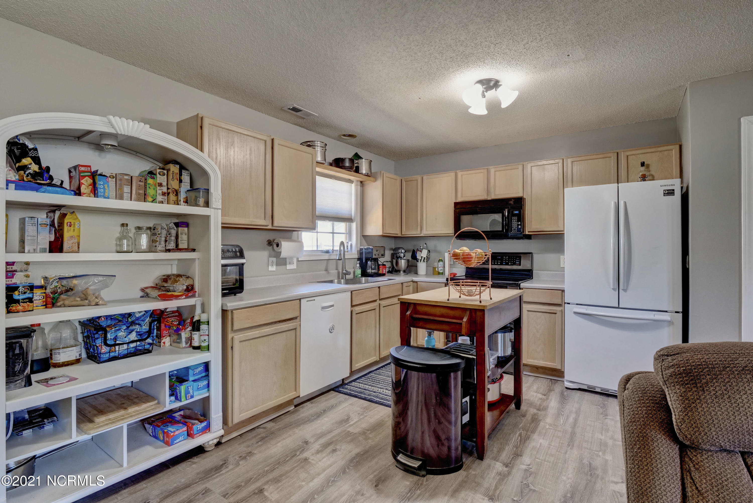 4385 Ritz Circle Shallotte, NC 28470 - Photo 8 of 36 008_p4533789_90_91_92_93_94_95