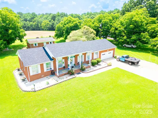 $700,000 | 24132 Highway 73, Albemarle, NC 28001