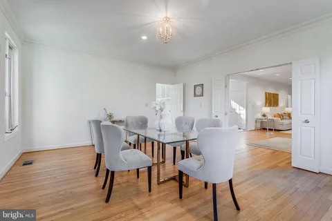 $2,550,000 | 4709 Foxhall Crescent Northwest, Washington, DC 20007