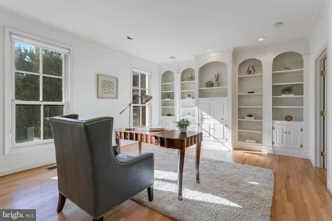 $2,550,000 | 4709 Foxhall Crescent Northwest, Washington, DC 20007