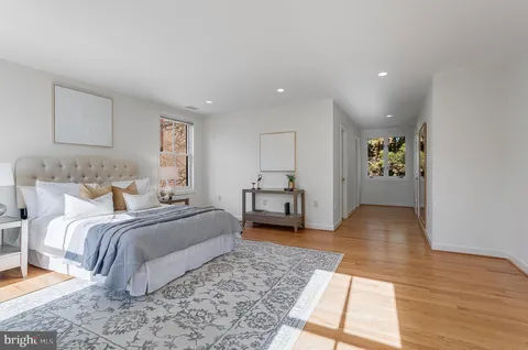 $2,550,000 | 4709 Foxhall Crescent Northwest, Washington, DC 20007