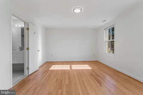 $2,550,000 | 4709 Foxhall Crescent Northwest, Washington, DC 20007