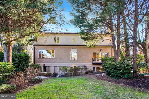 $2,550,000 | 4709 Foxhall Crescent Northwest, Washington, DC 20007