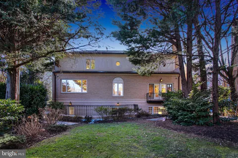 $2,550,000 | 4709 Foxhall Crescent Northwest, Washington, DC 20007