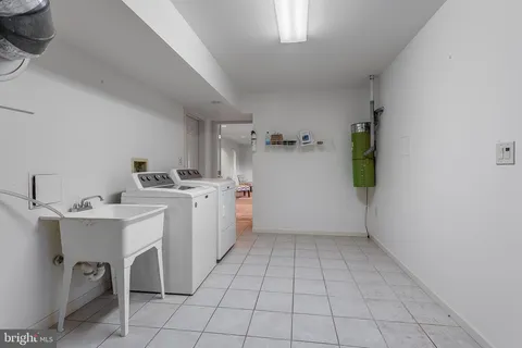 $2,550,000 | 4709 Foxhall Crescent Northwest, Washington, DC 20007