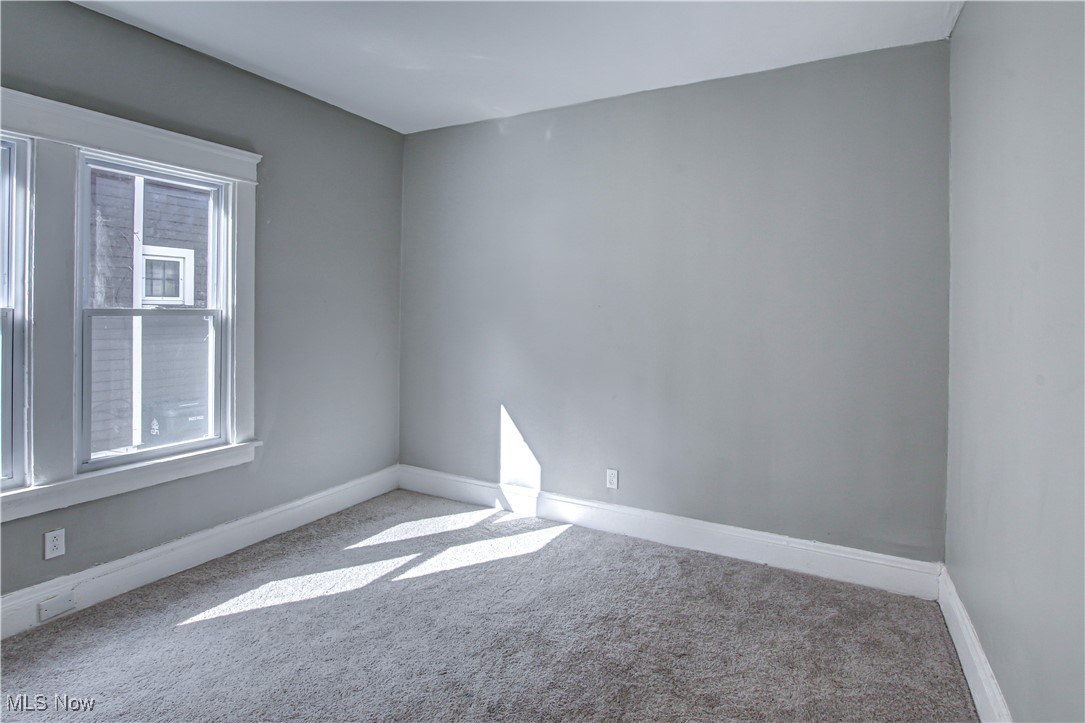 1635 Hillcrest Road Cleveland, OH 44118 - Photo 20 of 38 Gallery Image 20