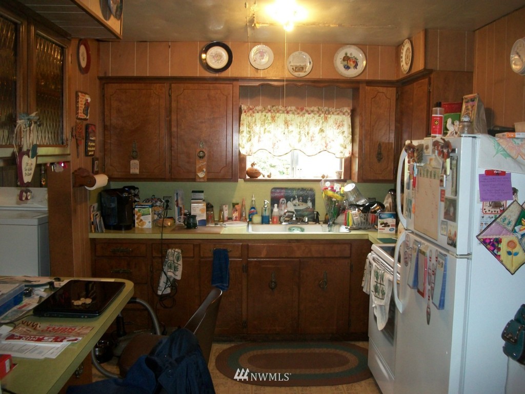 411 Antrim Road Winlock, WA 98596 - Photo 3 of 19