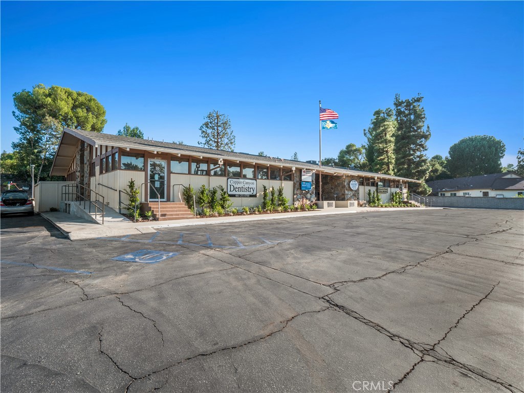 19401 Oak Crossing Road Newhall, CA 91321 - Photo 35 of 47