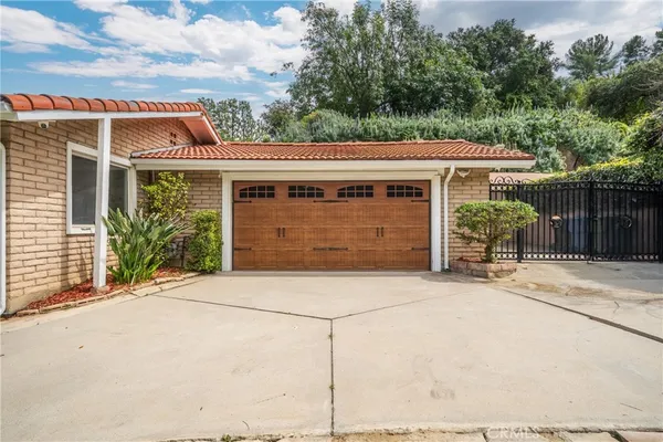 $1,595,000 | 3160 Sepulveda Boulevard, Sherman Oaks, CA 91403