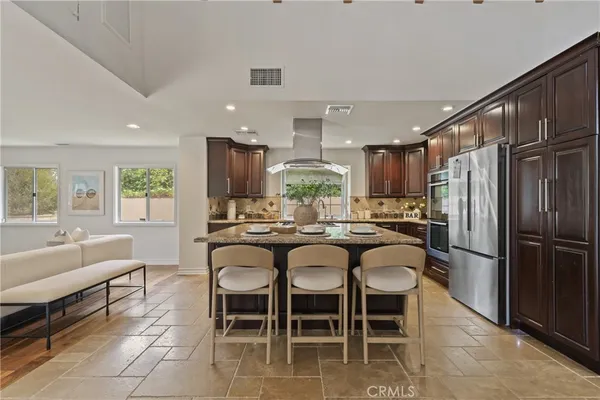 $1,595,000 | 3160 Sepulveda Boulevard, Sherman Oaks, CA 91403