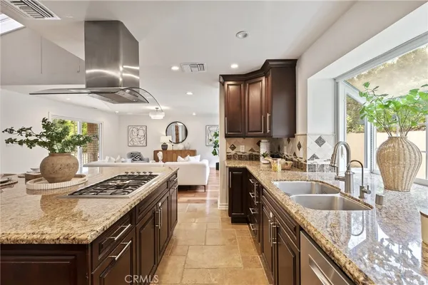 $1,595,000 | 3160 Sepulveda Boulevard, Sherman Oaks, CA 91403
