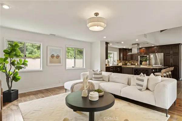 $1,595,000 | 3160 Sepulveda Boulevard, Sherman Oaks, CA 91403