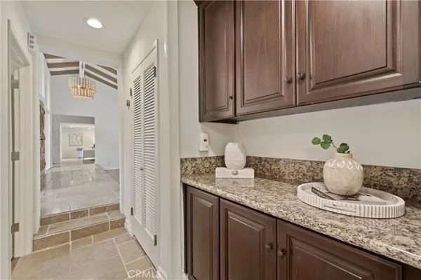 $1,595,000 | 3160 Sepulveda Boulevard, Sherman Oaks, CA 91403