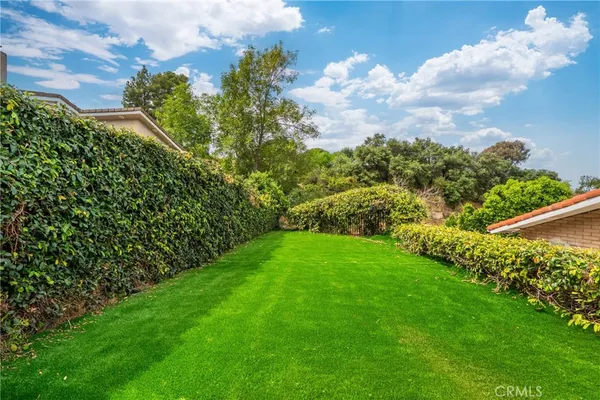 $1,595,000 | 3160 Sepulveda Boulevard, Sherman Oaks, CA 91403