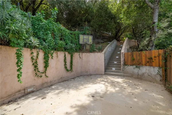 $1,595,000 | 3160 Sepulveda Boulevard, Sherman Oaks, CA 91403