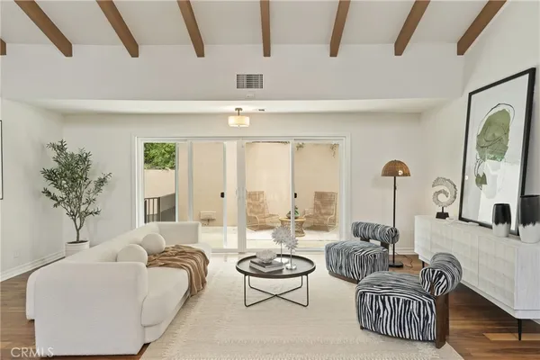$1,595,000 | 3160 Sepulveda Boulevard, Sherman Oaks, CA 91403