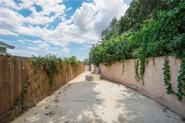 $1,595,000 | 3160 Sepulveda Boulevard, Sherman Oaks, CA 91403