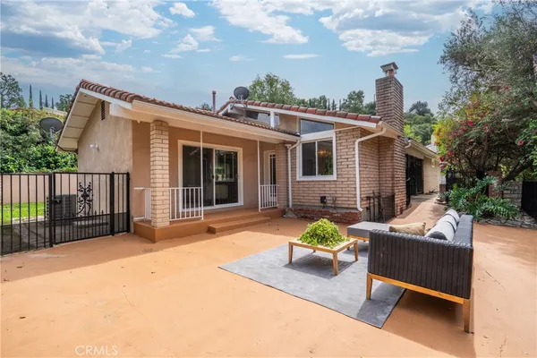 $1,595,000 | 3160 Sepulveda Boulevard, Sherman Oaks, CA 91403