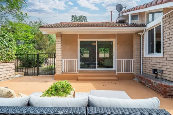$1,595,000 | 3160 Sepulveda Boulevard, Sherman Oaks, CA 91403
