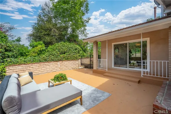 $1,595,000 | 3160 Sepulveda Boulevard, Sherman Oaks, CA 91403