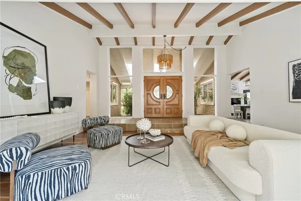 $1,595,000 | 3160 Sepulveda Boulevard, Sherman Oaks, CA 91403