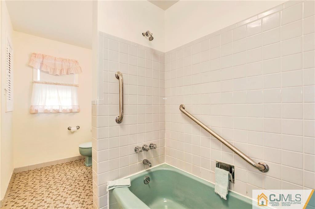 10 Moline Road East Brunswick, NJ 08816 - Photo 19 of 25 Gallery Image 19