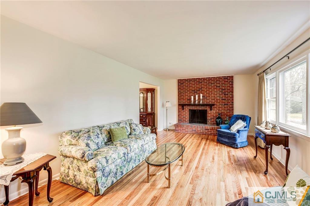 10 Moline Road East Brunswick, NJ 08816 - Photo 4 of 25 Gallery Image 4