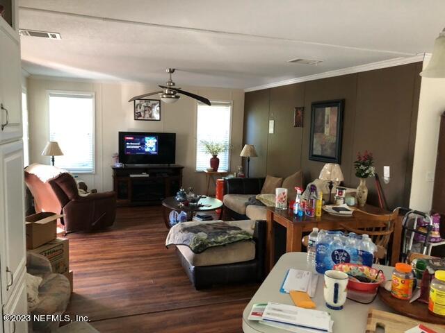 85539 Lonnie Crews Road Fernandina Beach, FL 32034 - Photo 5 of 11 Living Room