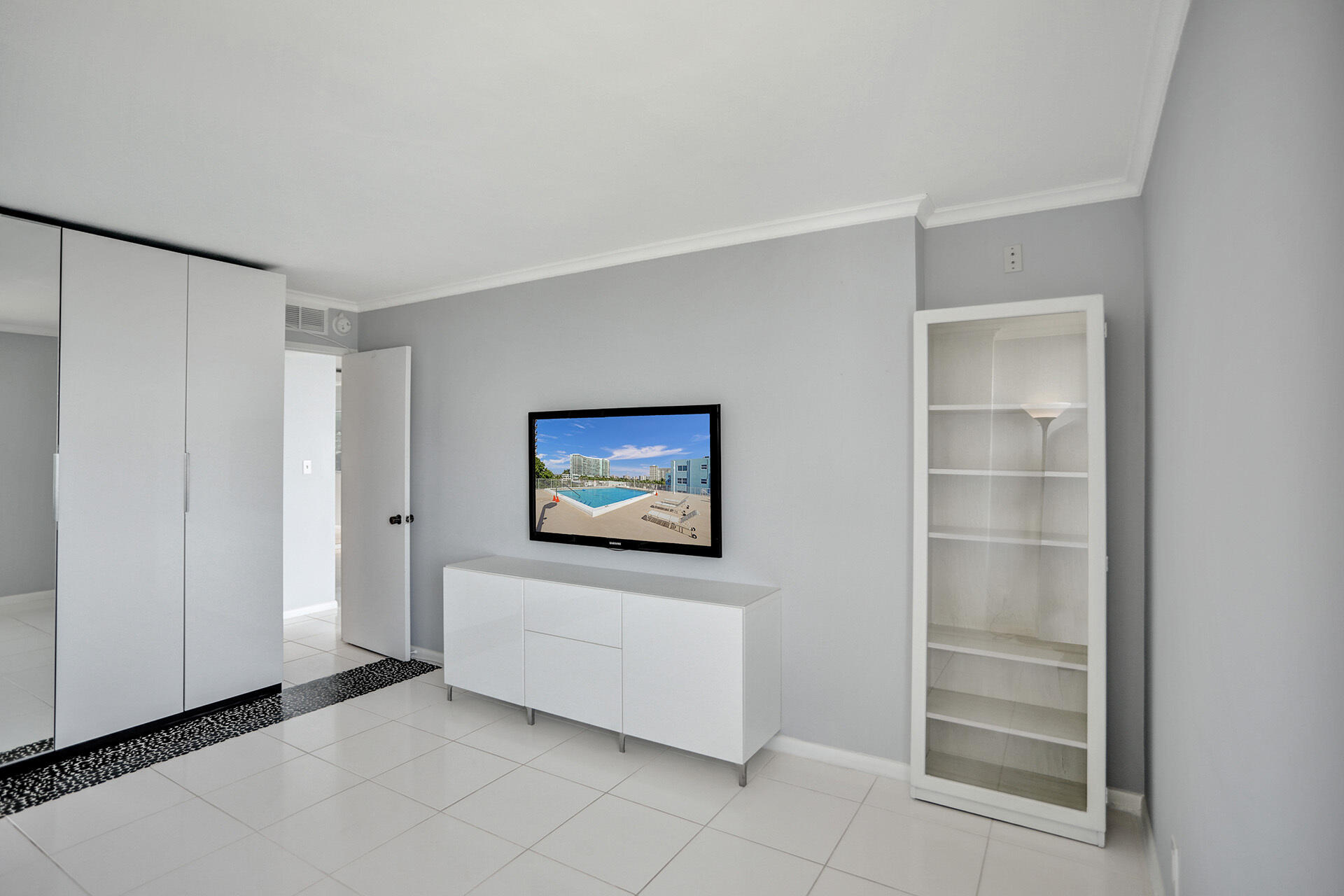 111 Briny Avenue, Unit 810 Pompano Beach, FL 33062 - Photo 15 of 62 921EFF50-56EE-40B6-B2E1-C8BF3D42CF5E