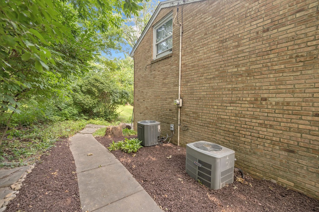 530 Powers Lane Decatur, IL 62522 - Photo 43 of 46