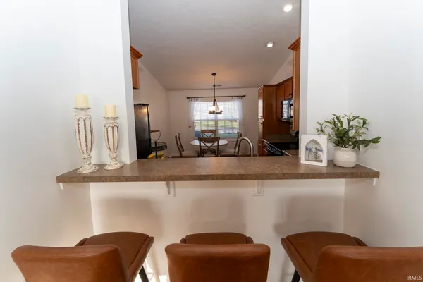 $269,900 | 4931 Overland Drive, Newburgh, IN 47630