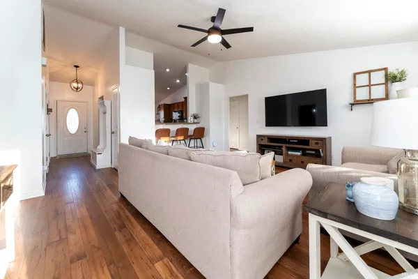 $269,900 | 4931 Overland Drive, Newburgh, IN 47630