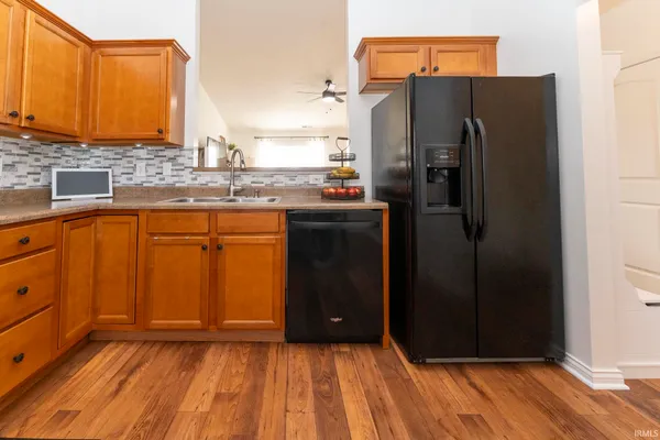 $269,900 | 4931 Overland Drive, Newburgh, IN 47630