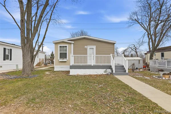 $85,000 | 33 Bluebird Hill Drive, Lake Orion, MI 48359
