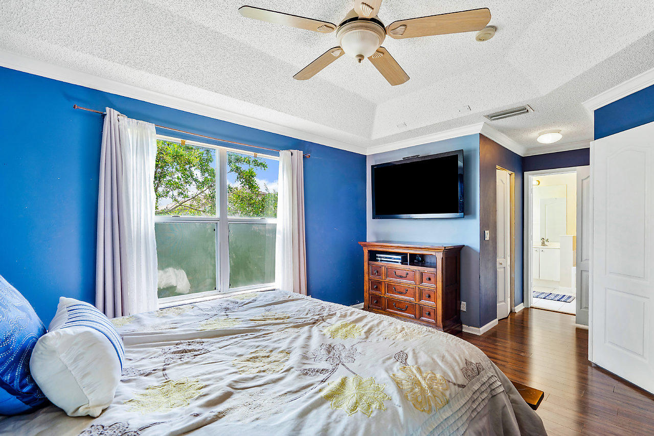 5742 Raceway Road Lake Worth, FL 33449 - Photo 19 of 43 019-5742RacewayRd-LakeWorth-FL-small