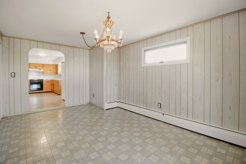 55 Mixter Street Middletown, RI 02842 - Photo 12 of 50