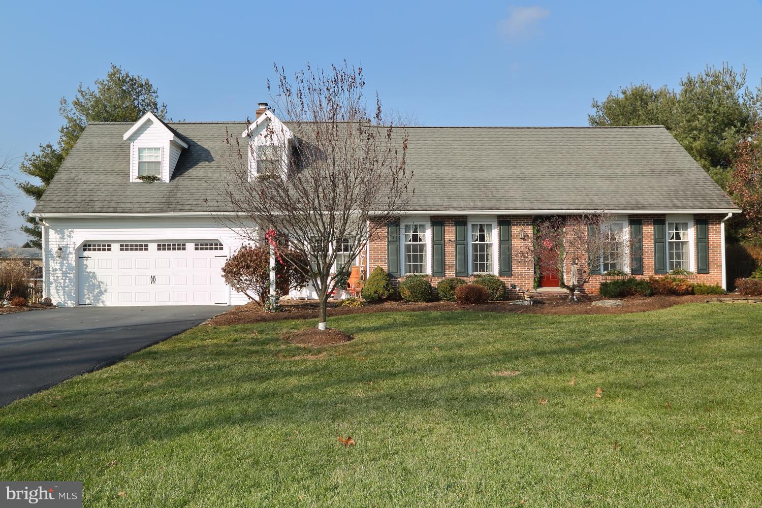 18 Green Acre Road Lititz, PA 17543 - Photo 1 of 36 Gallery Image 1