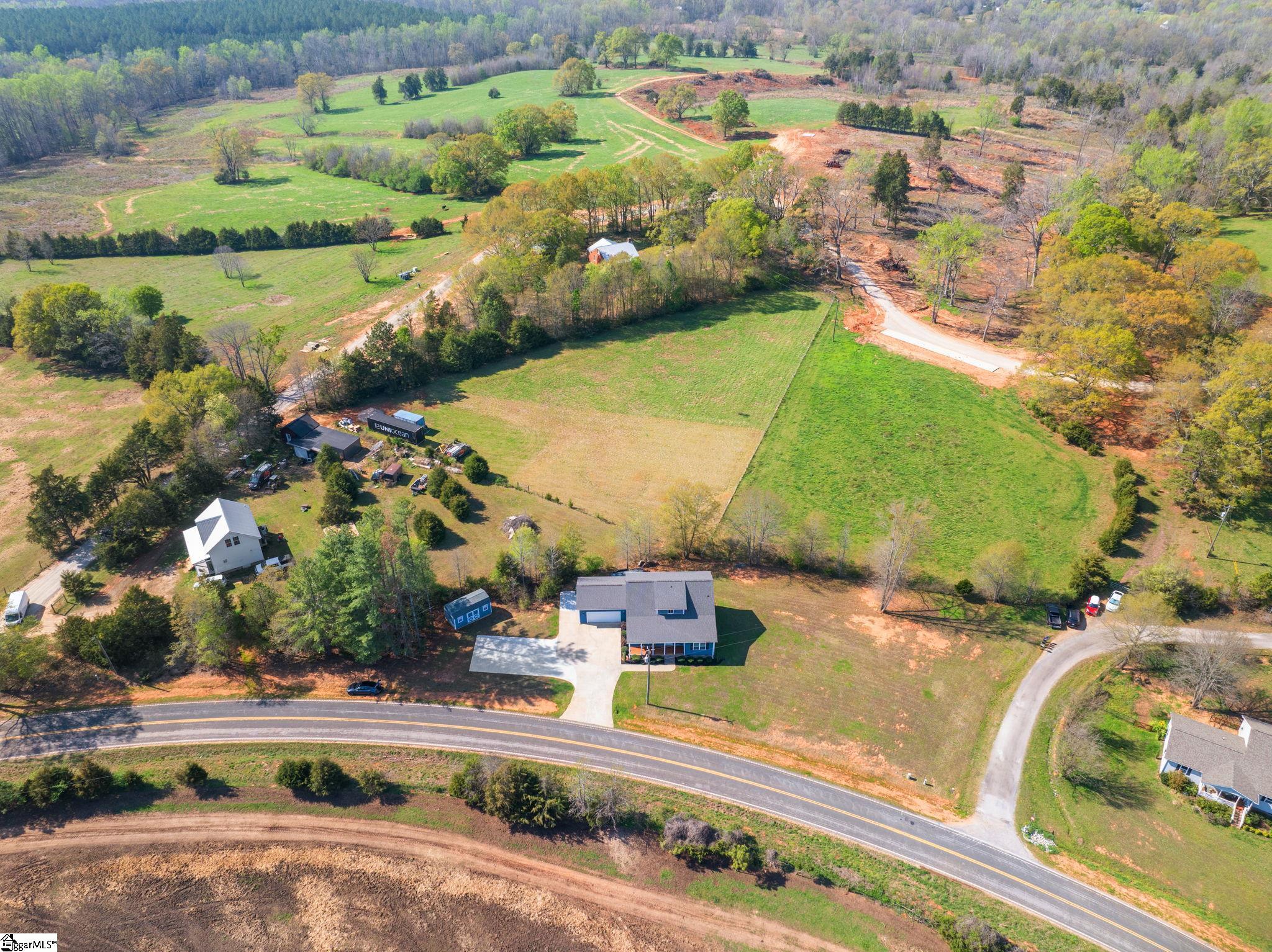 2762 Allen Bridge Road Fountain Inn, SC 29644 - Photo 38 of 41