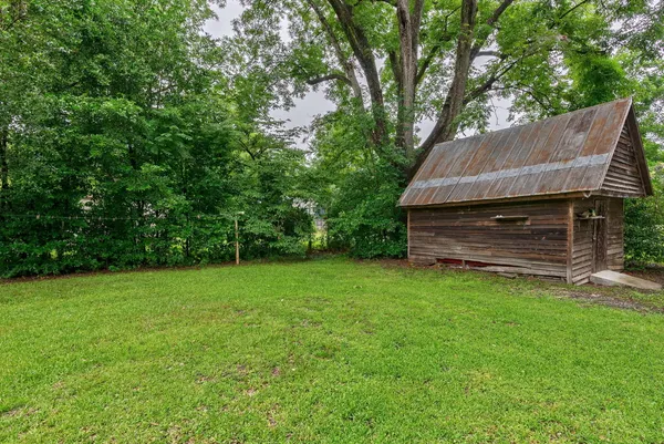 $325,000 | 99 West Main Street, Gibson, GA 30810