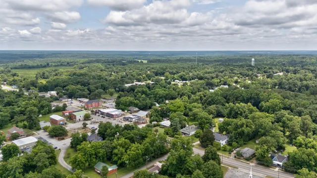 $325,000 | 99 West Main Street, Gibson, GA 30810